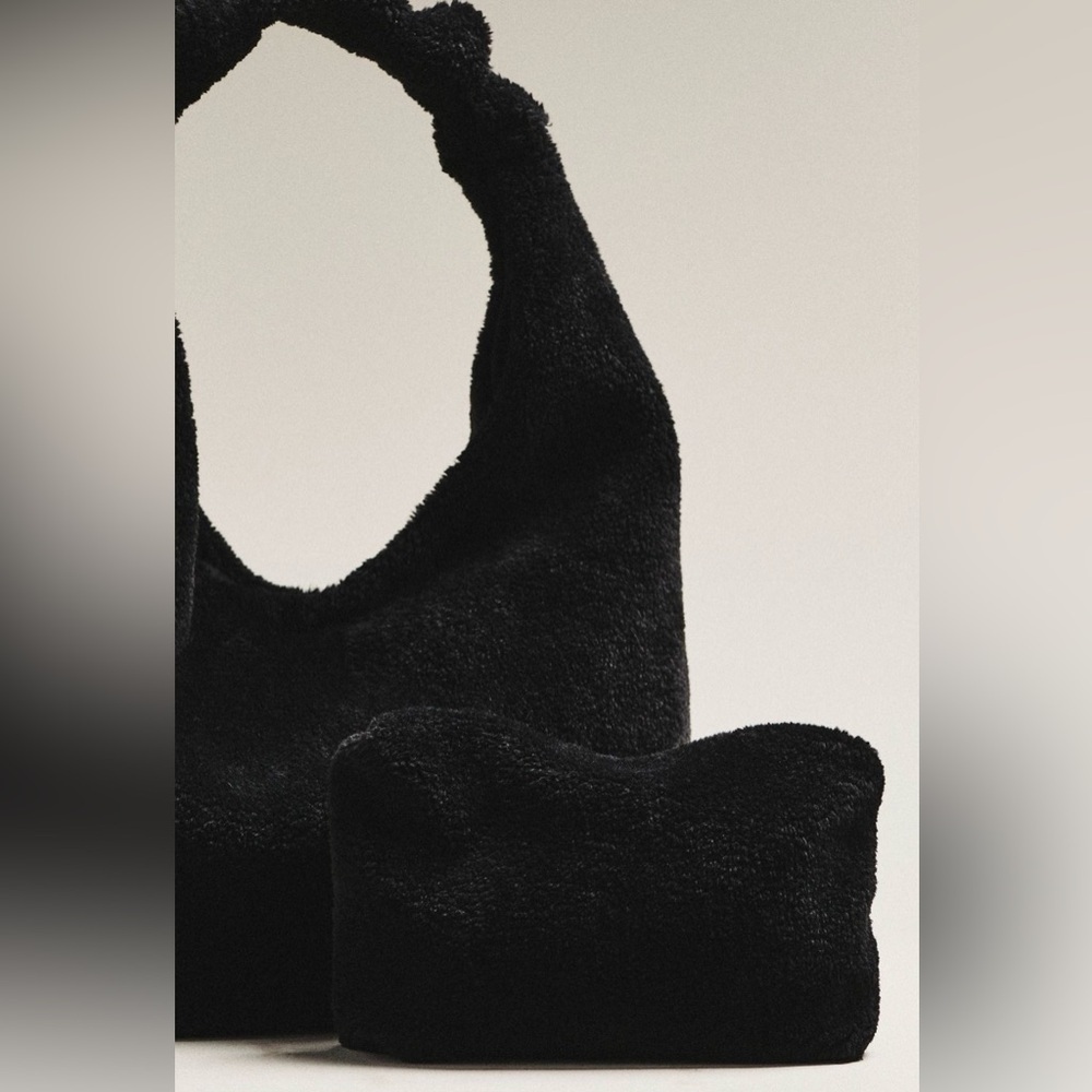 NWT Anthropologie The Love Knot Slouchy Bag: Sherpa Fleece Edition - Picture 2 of 5